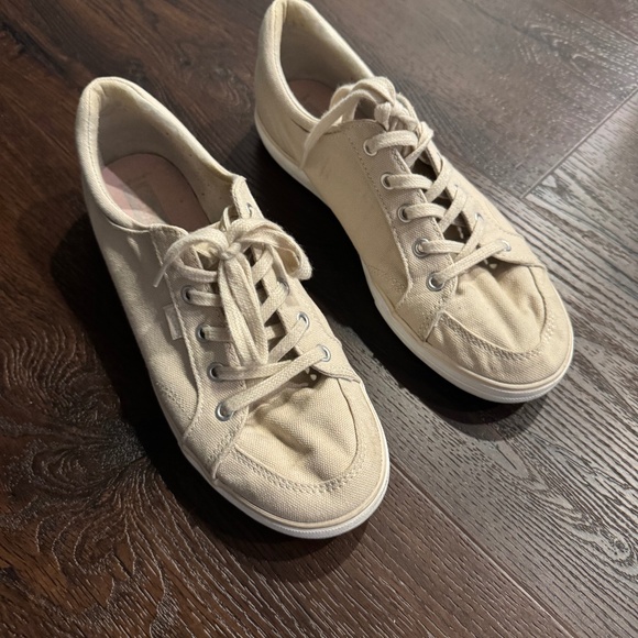 Keds Sneakers Size 7 - Picture 1 of 3